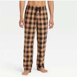 Men's Goodfellow Microfleece Pajama Pants Beige/Black Plaid